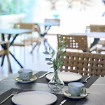Elisso Hotel 4*