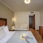Elisso فندق فاسيليكي