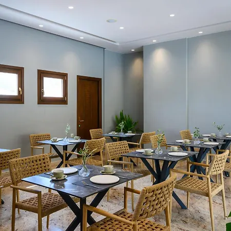 Elisso Hotel 4*