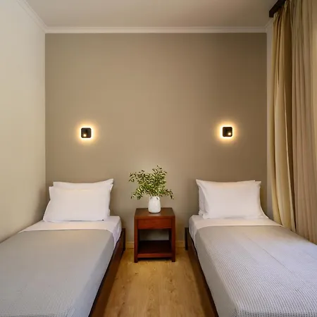 Elisso Hotel