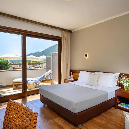 Hotel Elisso 4*