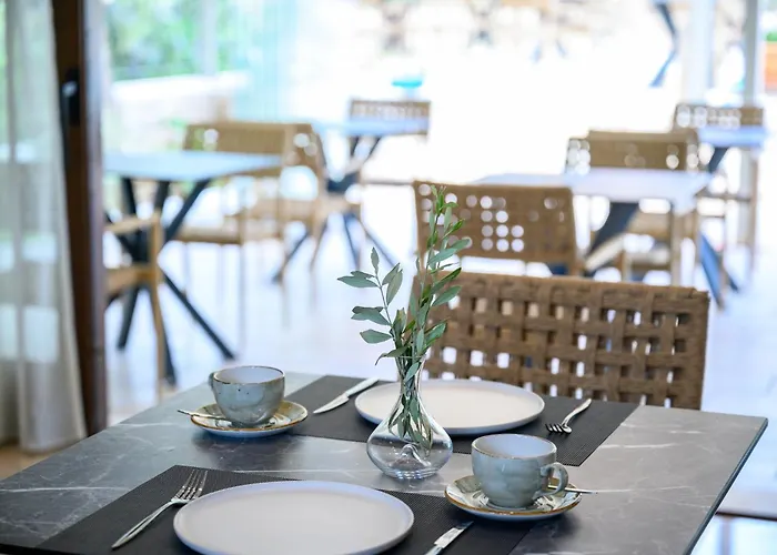 Elisso Hotel 4*