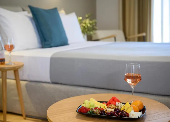 Elisso Hotel 4*